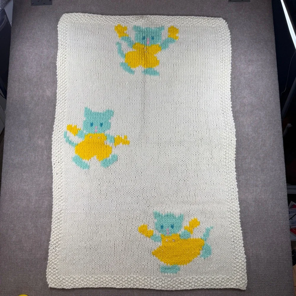 Vintage Hand Knit Baby Blanket Cream Blue Yellow Kittens Buttons 48x31 Nursery